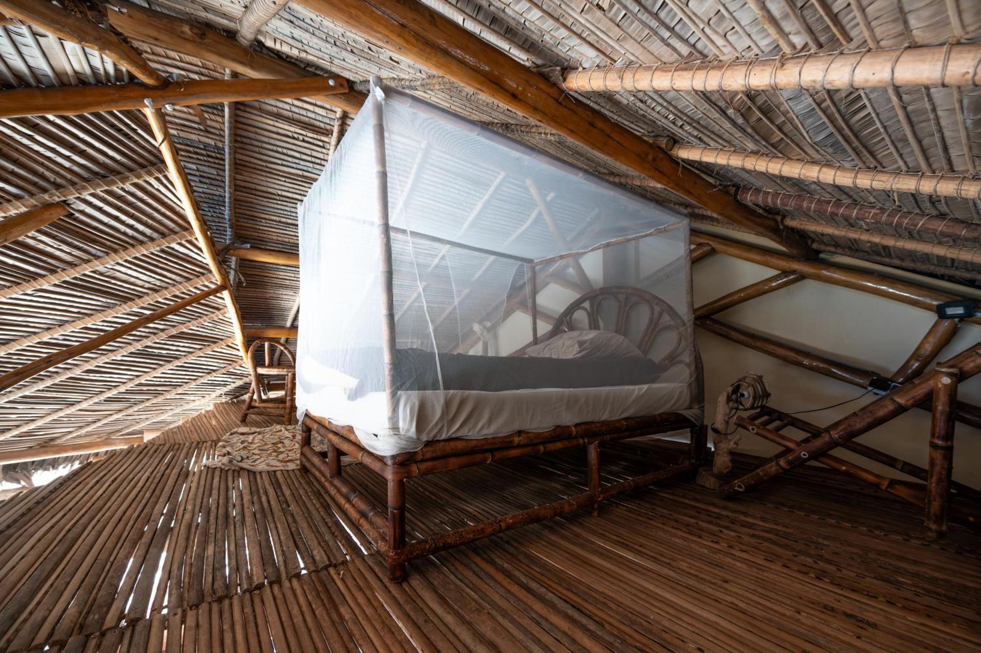 Shambala Madagascar: Beachfront Lodge And Adventures Ambolobozo Esterno foto