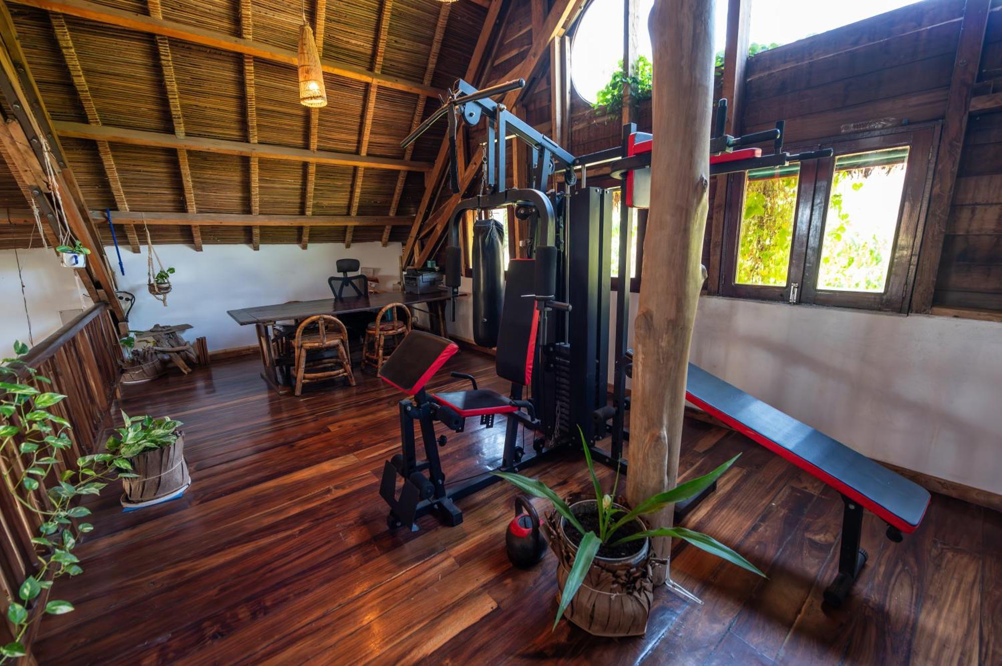 Shambala Madagascar: Beachfront Lodge And Adventures Ambolobozo Esterno foto